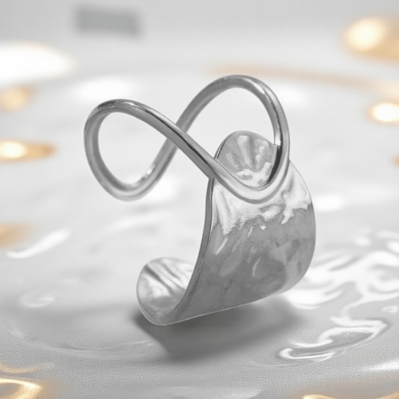 🆕️Minimalist Statement Ring 18K White Gold Plated Stainless Steel Adjustable - Picture 6 of 13